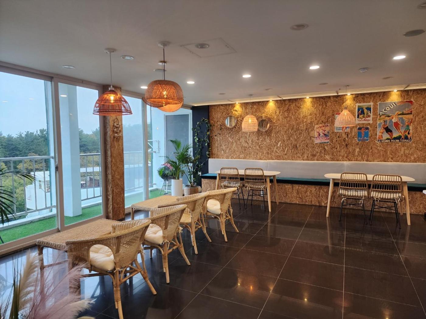 Zio Pinetree Hotel Yangyang Buitenkant foto