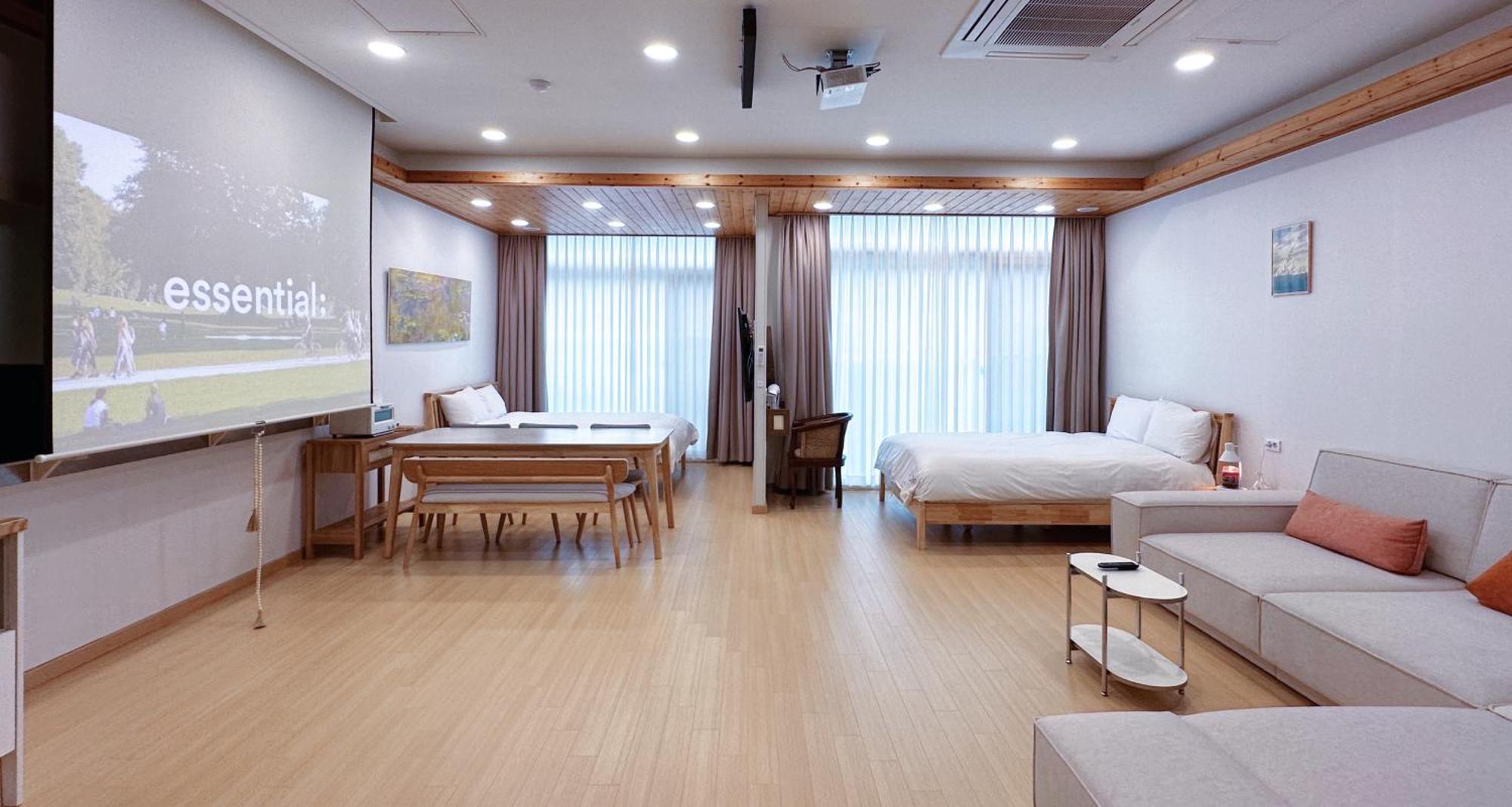 Zio Pinetree Hotel Yangyang Buitenkant foto